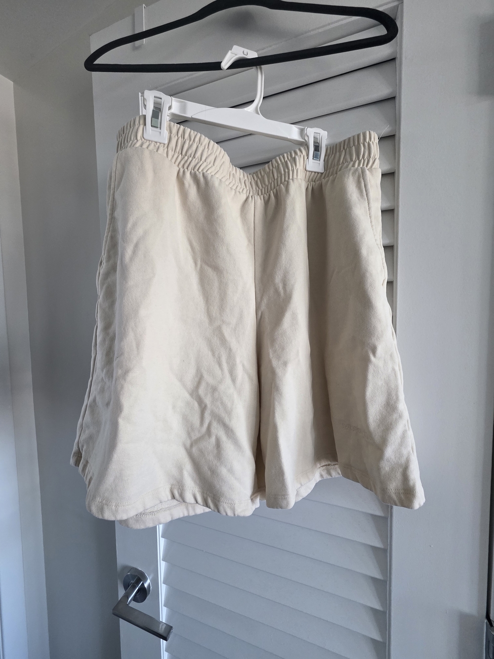 H&M Cream Elastic-Waist Jogger Shorts